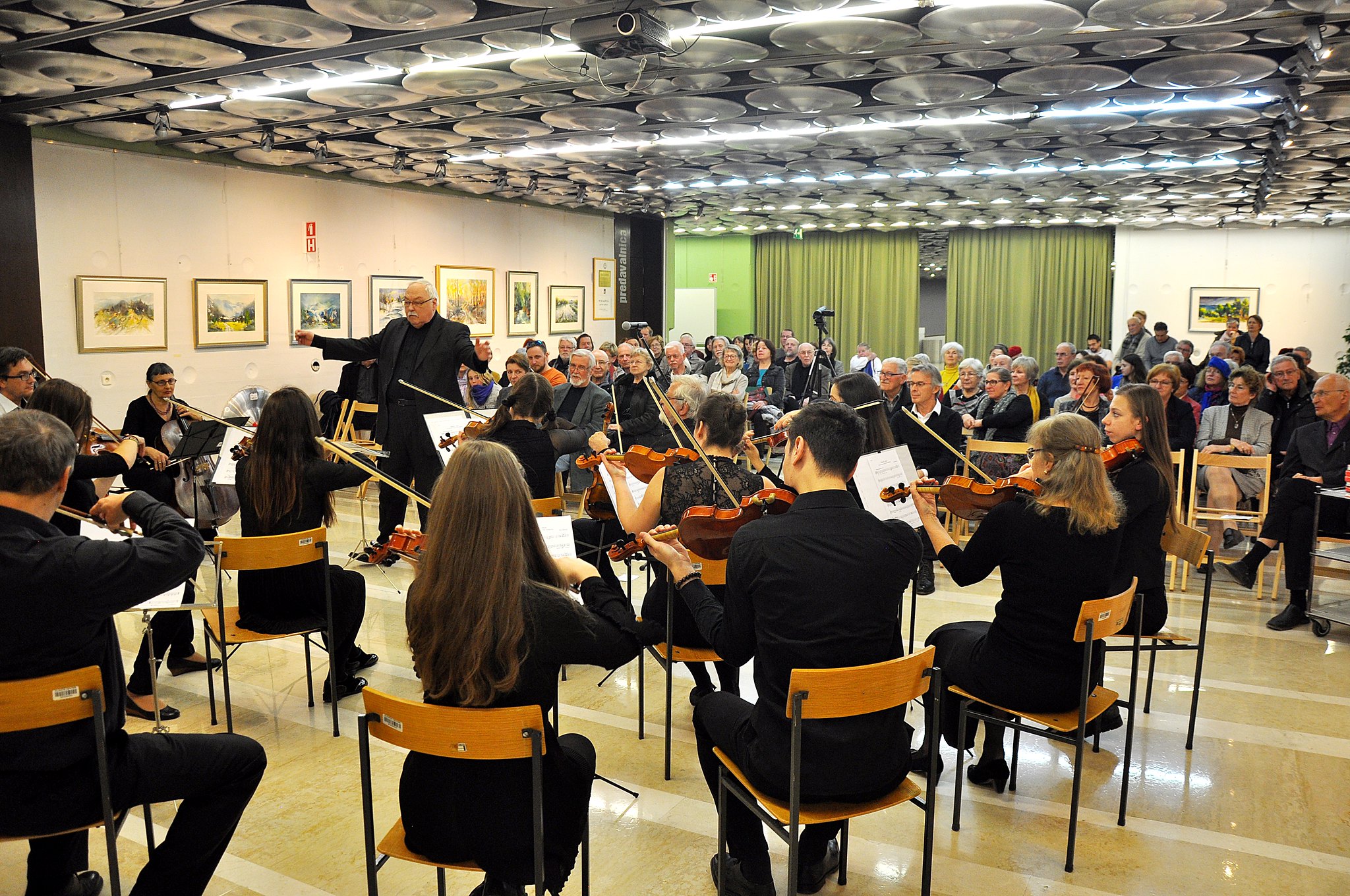 razstava Petra Lazarevića in skupine akvarelistov - KC februar 2 145